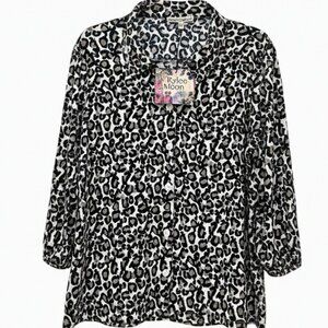 Rylee Moon* Animal Print * Cheetah Blouse* Elastic Cuffs* SIZE: XL